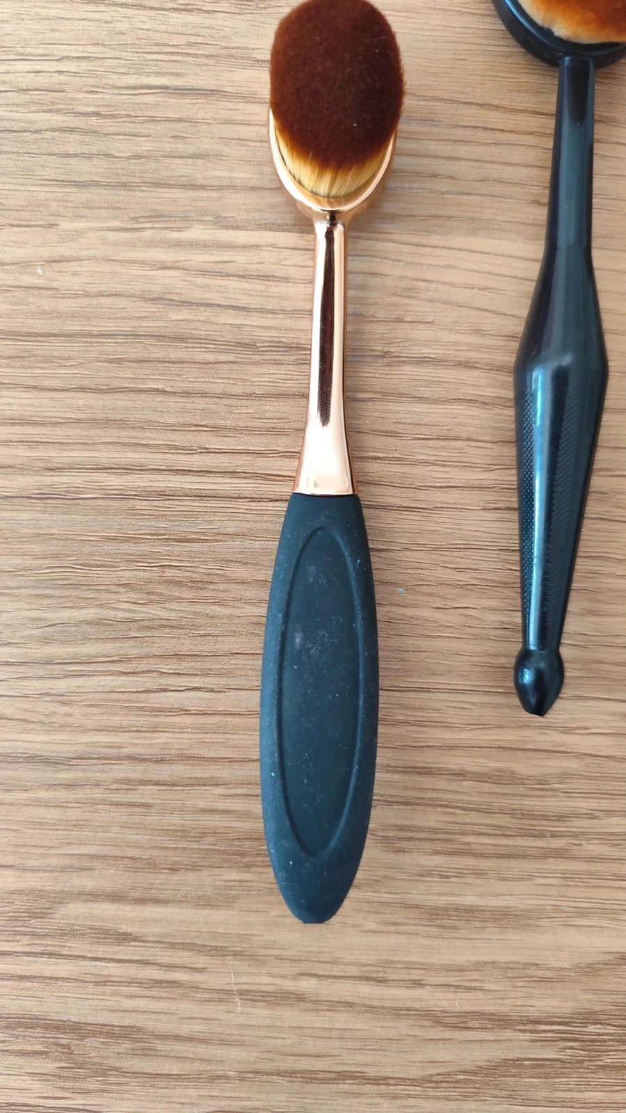 Conjunto de 4 pinceles de maquillaje biselados y ovalados (pinceles brocha) nuevos para rostro y ojos – photo 4